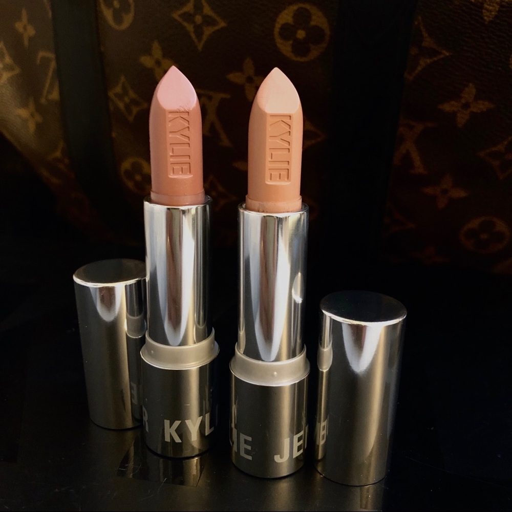 Kylie Jenner Lipstick Angel Cake/ Cream Brûlée